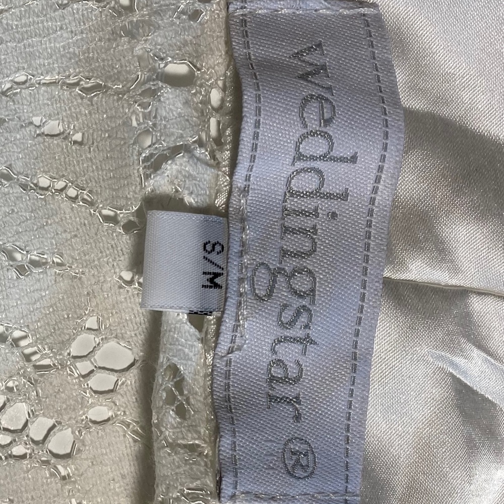 ✨NWOT✨ Bride Elegant Lace Wedding Bathrobe - Picture 5 of 10